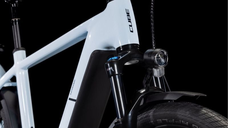 Cube Kathmandu Hybrid ONE 800 polarwhite´n´black – Bild 3